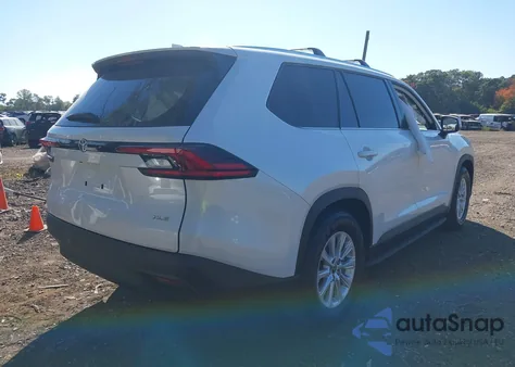 2025 Toyota Grand Highlander Xle из США, поврежденный, VIN 5TDAAAA56SS035014